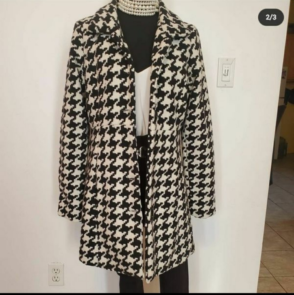 Houndtooth style jacket